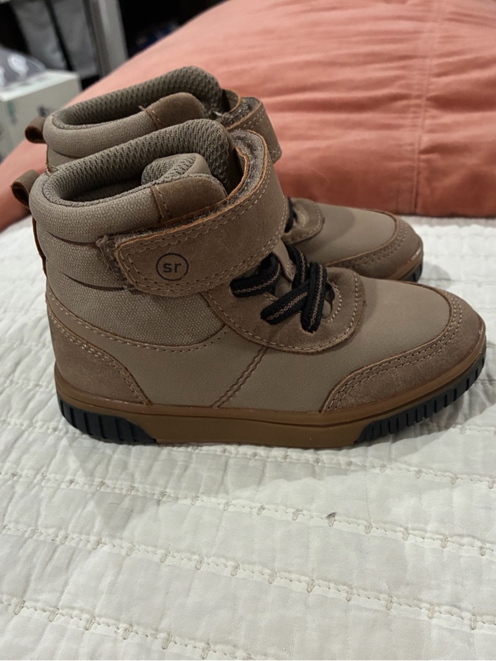 NEW MINT Stride rite 360 Melvin boys girls Velcro boots size 6M brown tan black